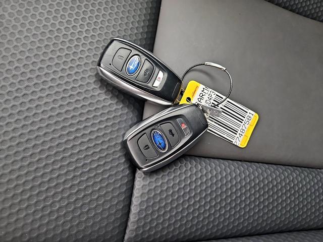 Photo of 2023 Gray Subaru Outback