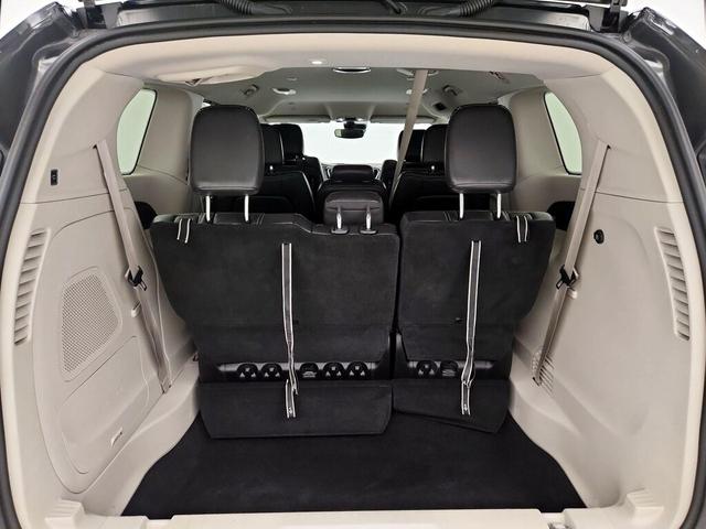 Photo of 2022 Black Chrysler Pacifica
