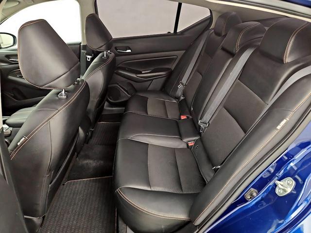 Photo of 2020 Blue Nissan Altima