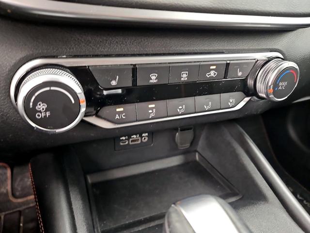 Photo of 2020 Blue Nissan Altima