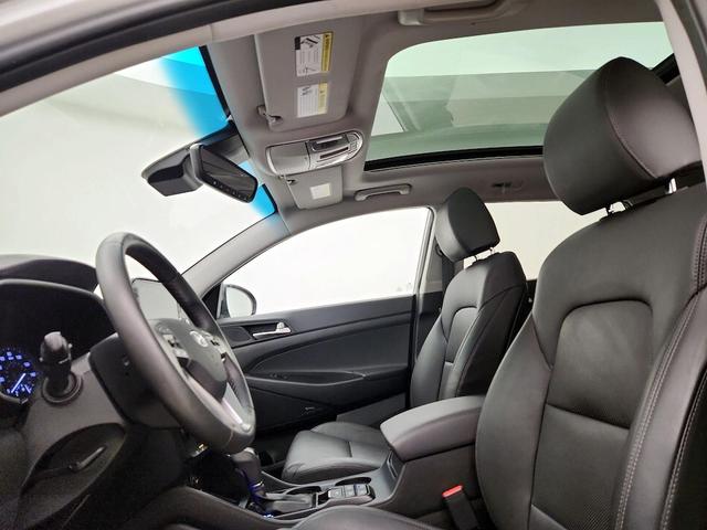 Photo of 2021 Silver Hyundai TUCSON