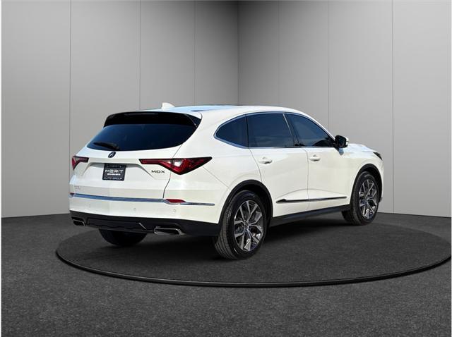 Photo of 2024 Platinum White Pearl Acura MDX