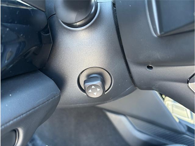 Photo of 2024 Platinum White Pearl Acura MDX