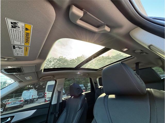 Photo of 2024 Platinum White Pearl Acura MDX