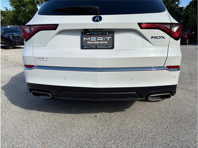 Photo of 2024 Platinum White Pearl Acura MDX