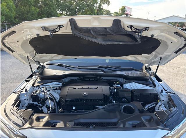 Photo of 2024 Platinum White Pearl Acura MDX