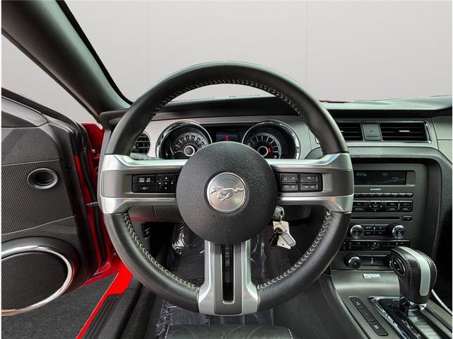 Photo of 2013 RACE RED Ford Mustang