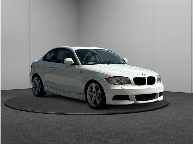 Photo of 2011 Alpine White BMW 135