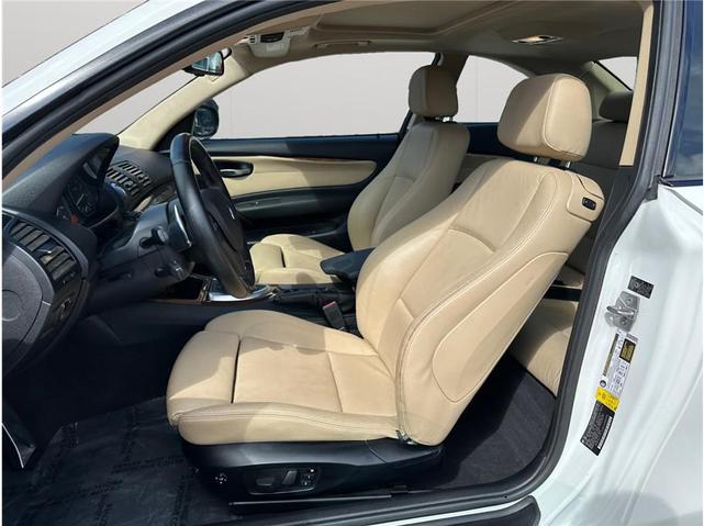 Photo of 2011 Alpine White BMW 135
