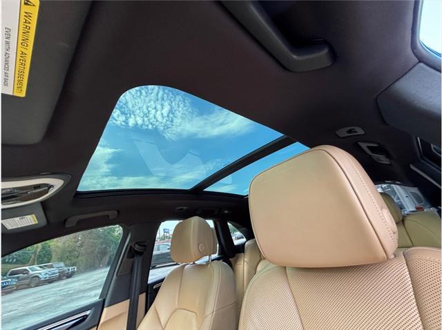 Photo of 2018 Black Porsche Macan