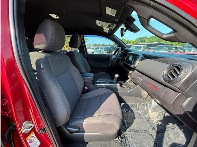 Photo of 2018 Barcelona Red Metallic Toyota Tacoma