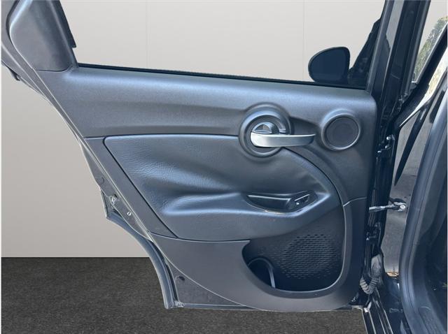 Photo of 2020 Nero Cinema (Black Clearcoat) FIAT 500X