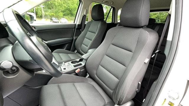 Photo of 2016 Crystal White Pearl Mica Mazda CX-5