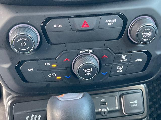 Photo of 2020 Black Clearcoat Jeep Renegade
