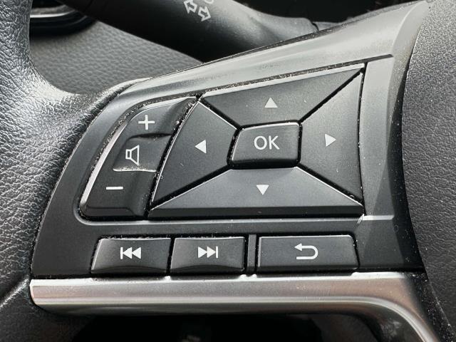 Photo of 2020 Magnetic Black Nissan Rogue Sport