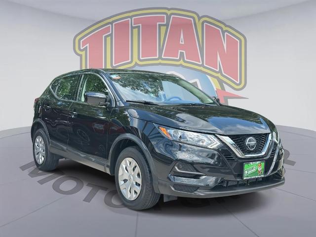 Photo of 2020 Magnetic Black Nissan Rogue Sport