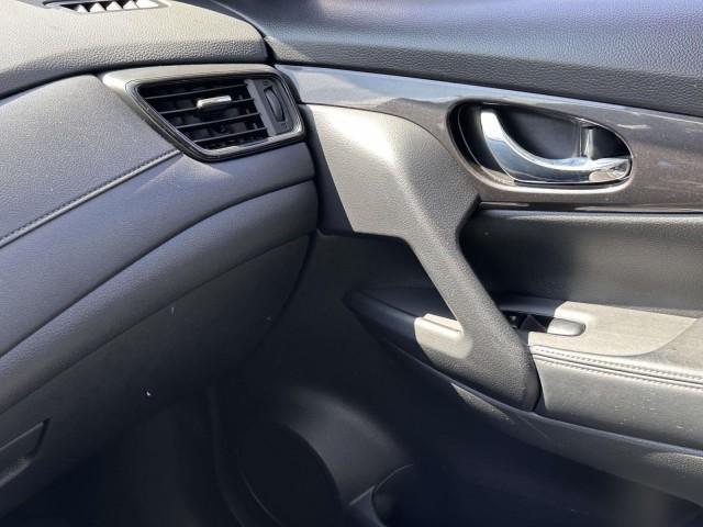 Photo of 2019 Brilliant Silver Metallic Nissan Rogue