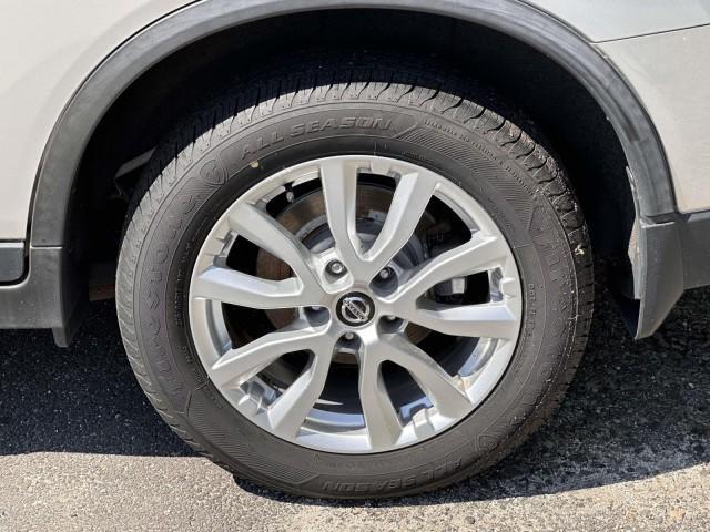 Photo of 2019 Brilliant Silver Metallic Nissan Rogue
