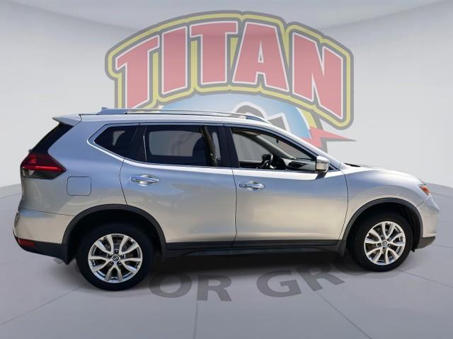 Photo of 2019 Brilliant Silver Metallic Nissan Rogue