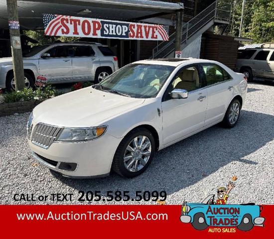 Photo of 2012 White Lincoln MKZ