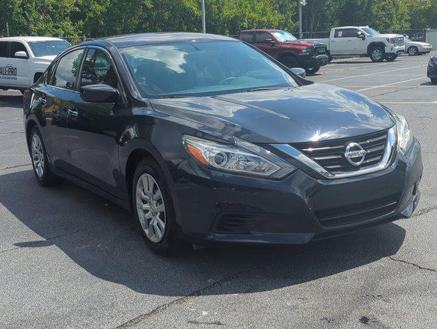 Photo of 2018 Storm Blue Nissan Altima
