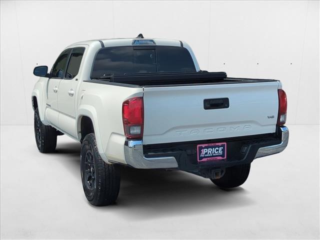 Photo of 2021 Super White Toyota Tacoma