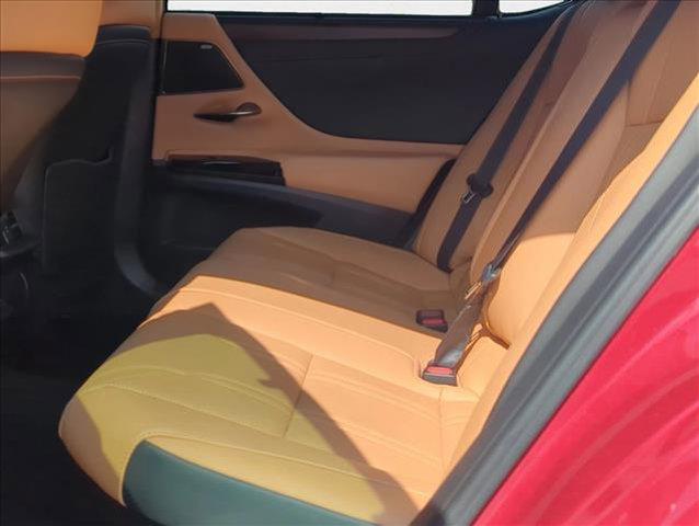 Photo of 2025 Matador Red Mica Lexus ES 300h