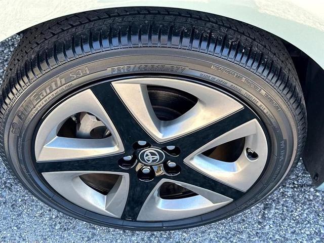 Photo of 2019 Sea Glass Pearl Toyota Prius