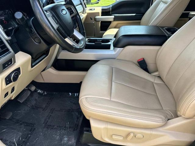 Photo of 2020 Oxford White Ford F-350