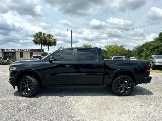 Photo of 2022 Diamond Black Crystal Pearlcoat RAM 1500