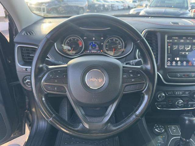 Photo of 2021 Granite Crystal Metallic Clearcoat Jeep Cherokee