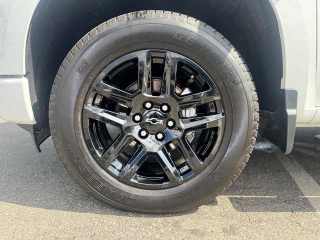 Photo of 2023 Summit White Chevrolet Silverado 1500
