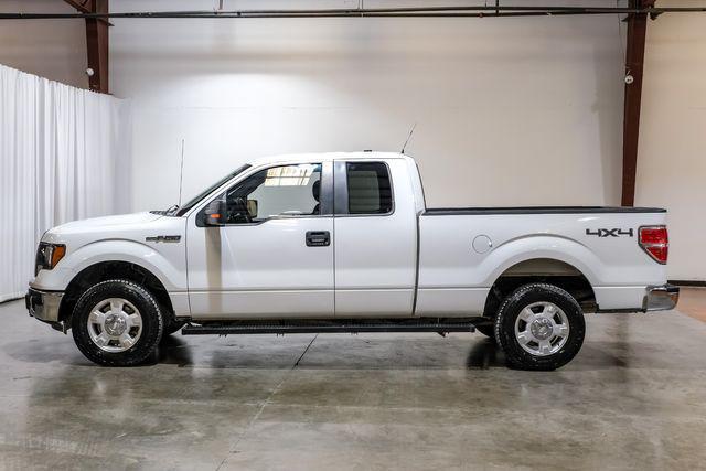 Photo of 2013 White Ford F-150