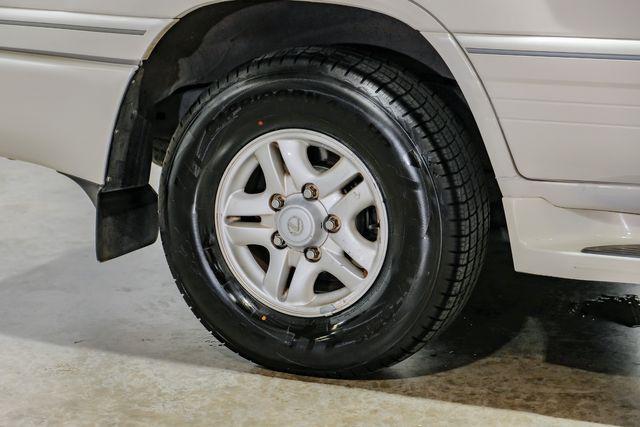 Photo of 2000 - Lexus LX 470