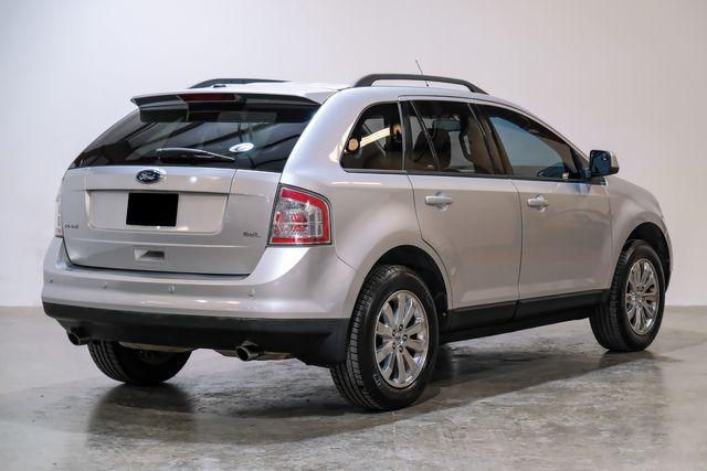 Photo of 2010 Silver Ford Edge