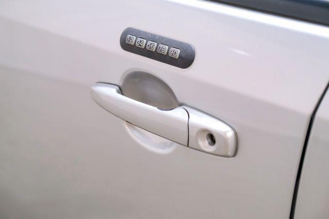 Photo of 2010 Silver Ford Edge