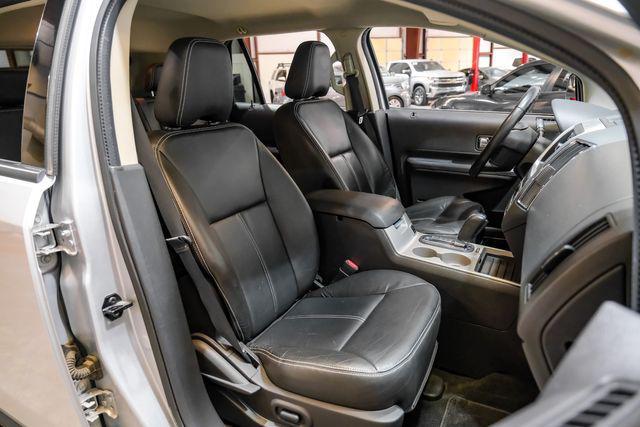 Photo of 2010 Silver Ford Edge