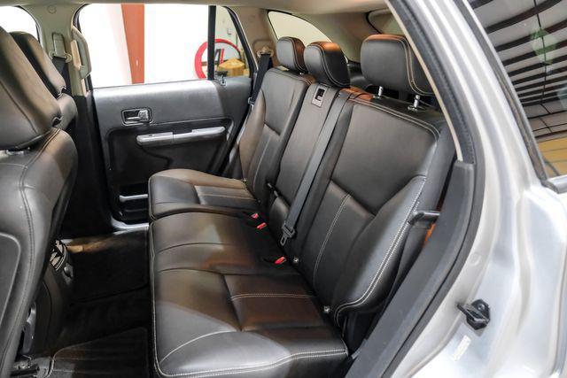 Photo of 2010 Silver Ford Edge