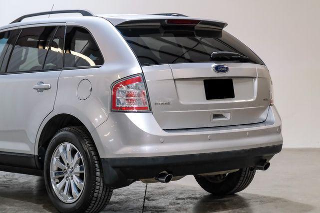 Photo of 2010 Silver Ford Edge
