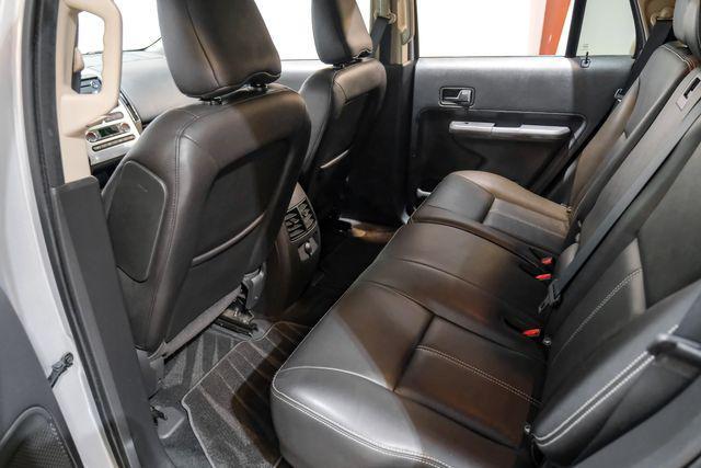 Photo of 2010 Silver Ford Edge