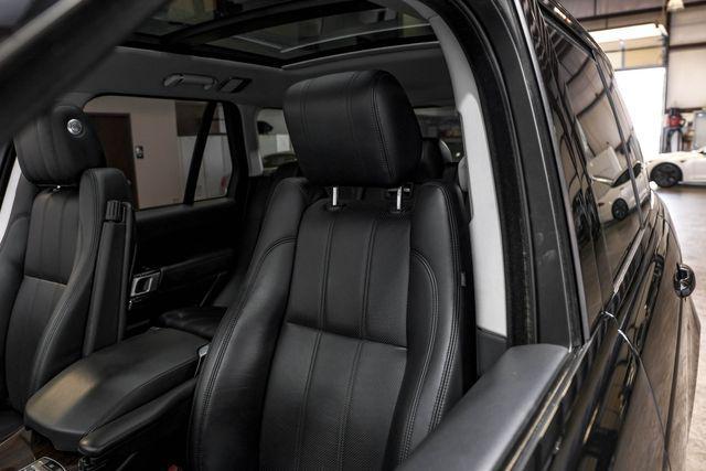 Photo of 2015 Black Land Rover Range Rover