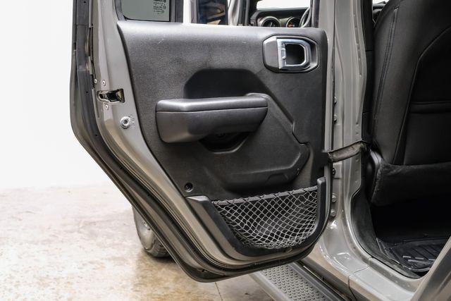 Photo of 2019 Gray Jeep Wrangler Unlimited