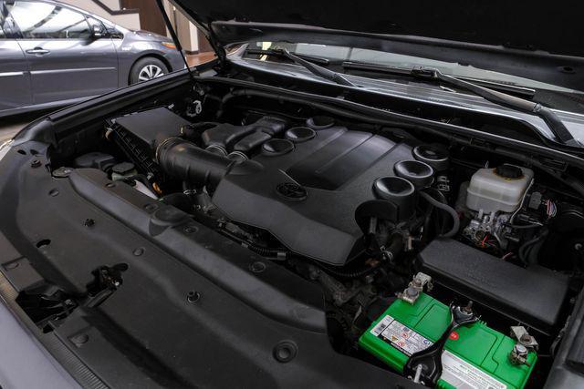 Photo of 2016 Gray Toyota 4Runner
