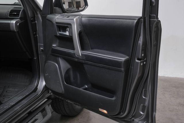 Photo of 2016 Gray Toyota 4Runner