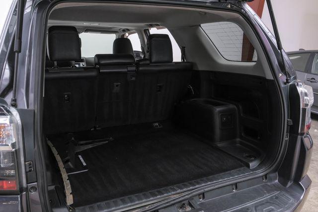 Photo of 2016 Gray Toyota 4Runner