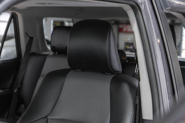 Photo of 2016 Gray Toyota 4Runner