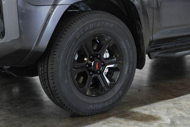 Photo of 2016 Gray Toyota 4Runner