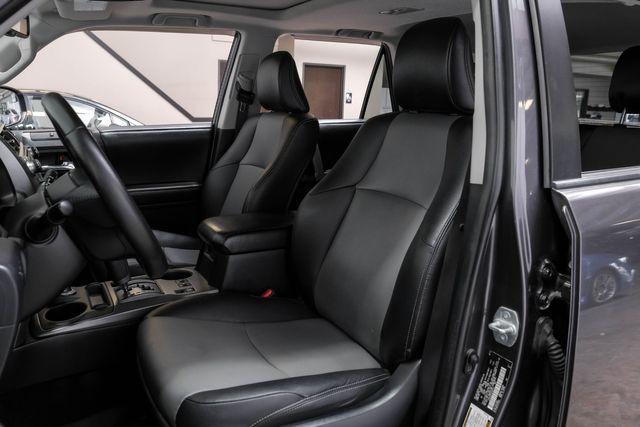 Photo of 2016 Gray Toyota 4Runner