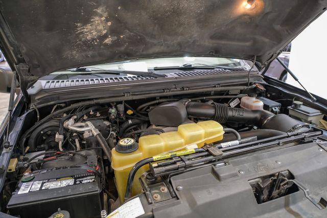 Photo of 2001 Black Ford Excursion