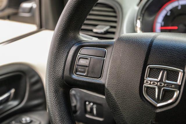 Photo of 2012 White Dodge Grand Caravan